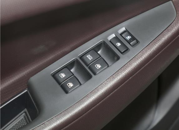 逸动DT 2021款 1.6L 自动尊贵型 车厢座椅   门窗控制