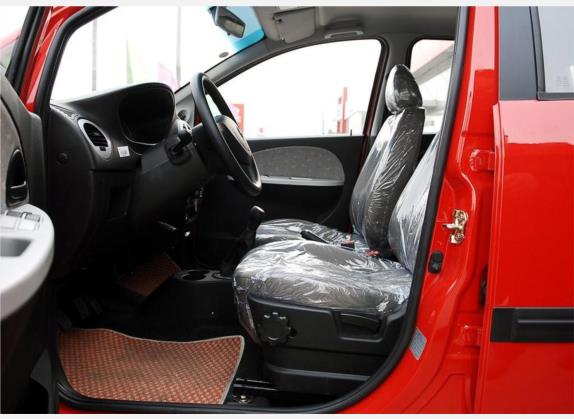奔奔i 2006款 1.3L 手动舒适型 车厢座椅   前排空间