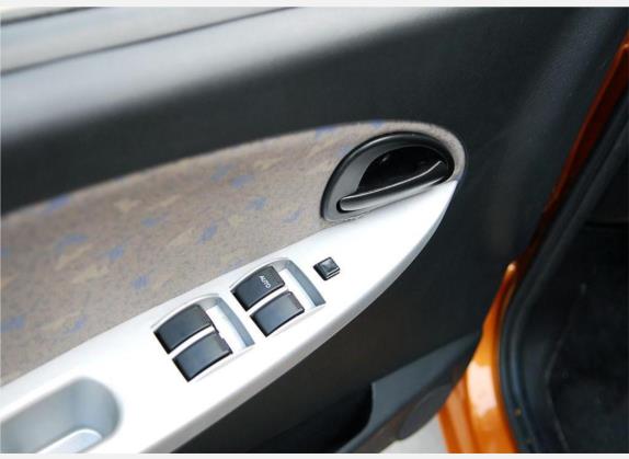 奔奔i 2007款 1.3L 自动超值型 车厢座椅   门窗控制