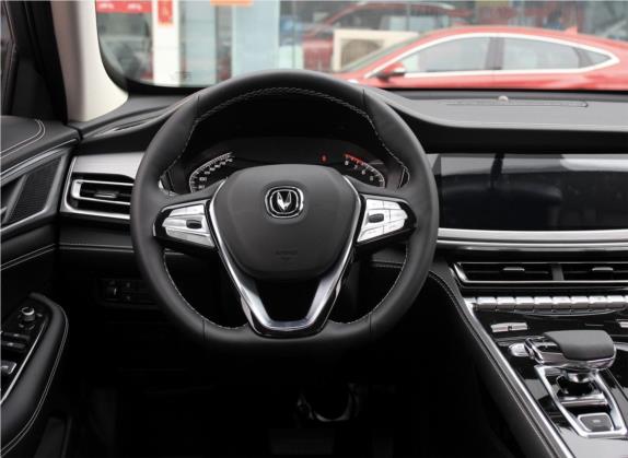 长安CS85 COUPE 2019款 2.0T 自动动版 国V 中控类   驾驶位