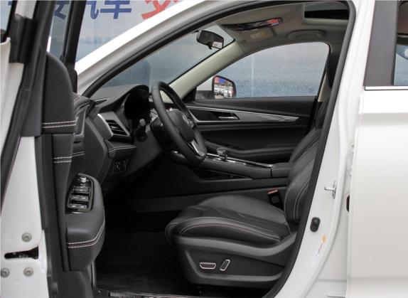 长安CS85 COUPE 2019款 2.0T 自动动版 国V 车厢座椅   前排空间