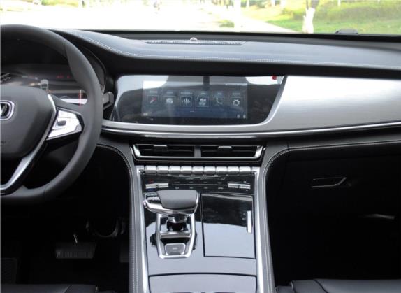 长安CS85 COUPE 2019款 2.0T 自动型版 国V 中控类   中控台