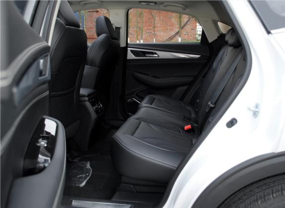长安CS85 COUPE 2019款 2.0T 自动型版 国V 车厢座椅   后排空间