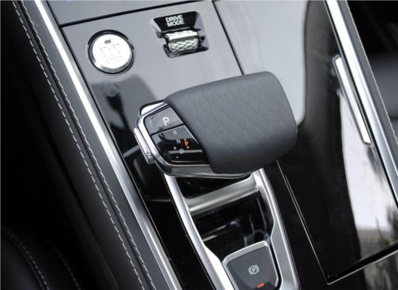 长安CS85 COUPE 2019款 2.0T 自动型版 国V 中控类   挡把