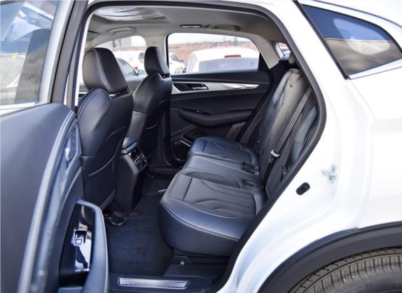长安CS85 COUPE 2019款 2.0T 自动型版 国VI 车厢座椅   后排空间