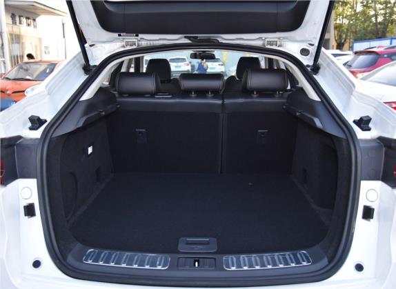 长安CS85 COUPE 2019款 2.0T 自动型版 国VI 车厢座椅   后备厢