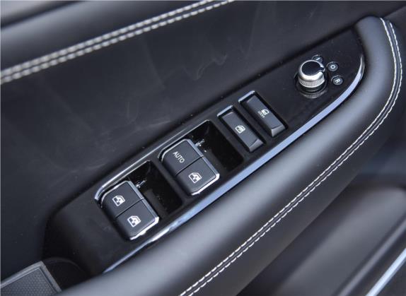 长安CS85 COUPE 2019款 2.0T 自动型版 国VI 车厢座椅   门窗控制