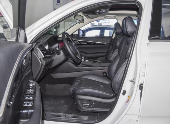 长安CS85 COUPE 2019款 2.0T 自动品版 国VI 车厢座椅   前排空间