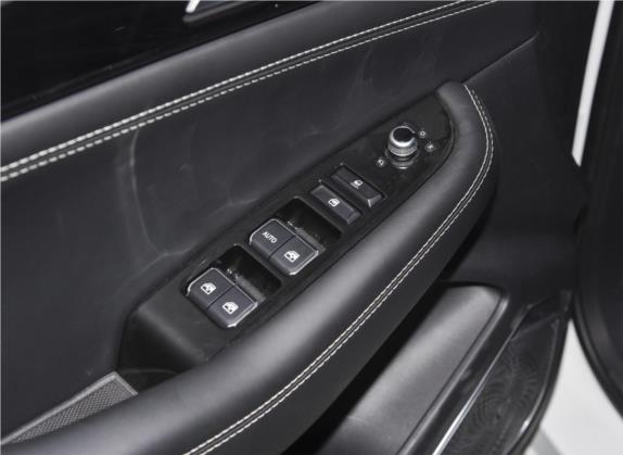 长安CS85 COUPE 2019款 2.0T 自动品版 国VI 车厢座椅   门窗控制