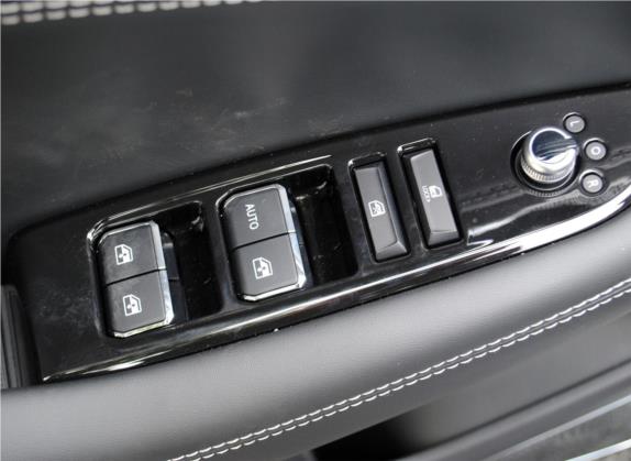 长安CS85 COUPE 2019款 1.5T DCT型版 国VI 车厢座椅   门窗控制