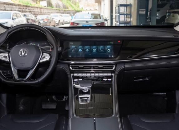 长安CS85 COUPE 2019款 1.5T DCT品版 国VI 中控类   中控台