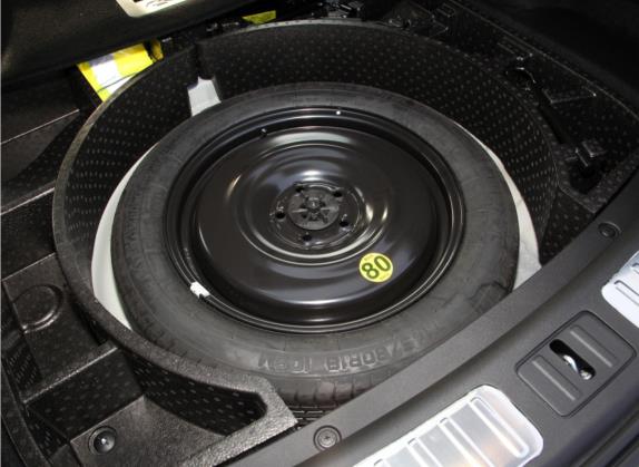 长安CS85 COUPE 2021款 2.0T 自动尊贵型 其他细节类   备胎
