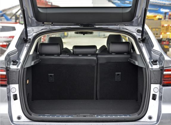 长安CS85 COUPE 2021款 1.5T DCT豪华型 车厢座椅   后备厢