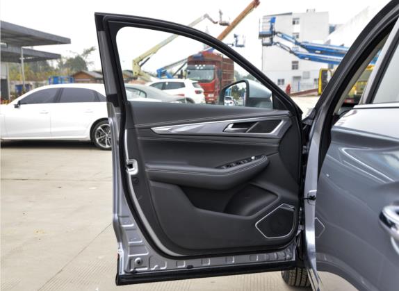 长安CS85 COUPE 2021款 1.5T DCT豪华型 车厢座椅   前门板