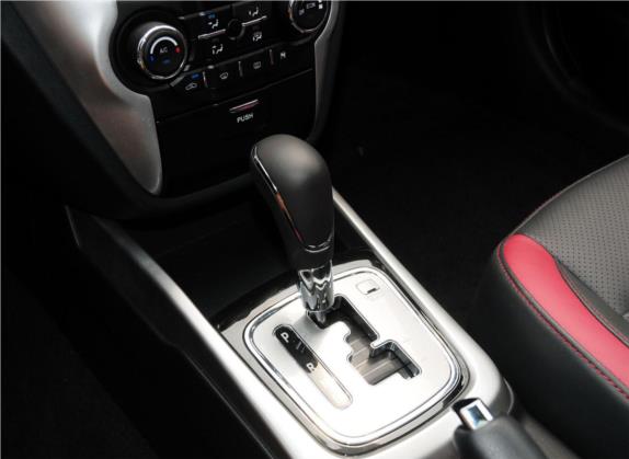 逸动XT 2013款 1.5T 自动劲酷型 中控类   挡把
