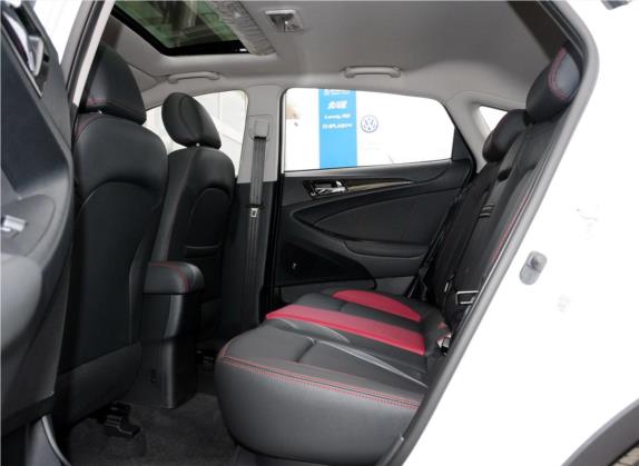 逸动XT 2013款 1.6L 手动致酷型 国V 车厢座椅   后排空间