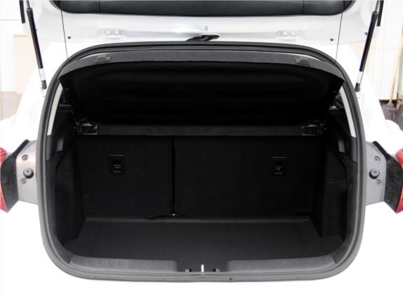 逸动XT 2013款 1.6L 手动致酷型 国V 车厢座椅   后备厢