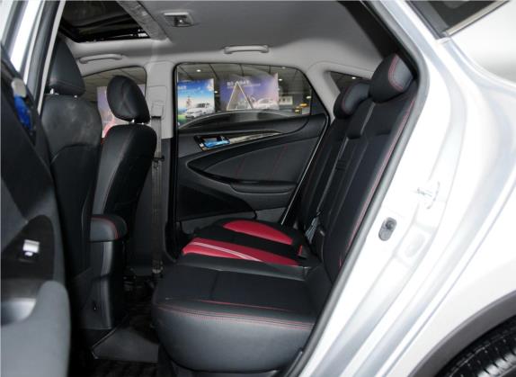 逸动XT 2013款 1.6L 手动俊酷型 国V 车厢座椅   后排空间