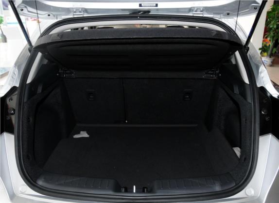 逸动XT 2013款 1.6L 手动俊酷型 国V 车厢座椅   后备厢