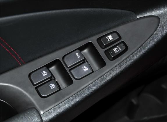 逸动XT 2013款 1.6L 手动俊酷型 国IV 车厢座椅   门窗控制