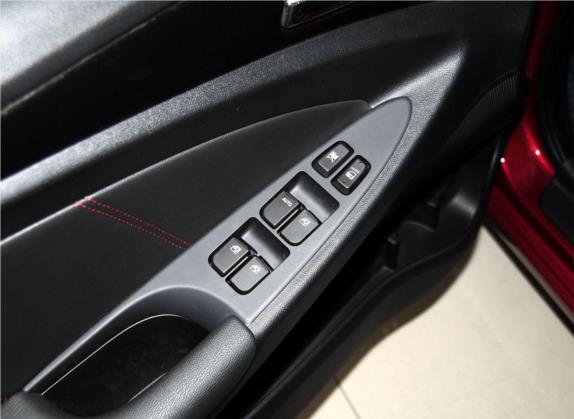 逸动XT 2013款 1.6L 手动致酷型 国IV 车厢座椅   门窗控制