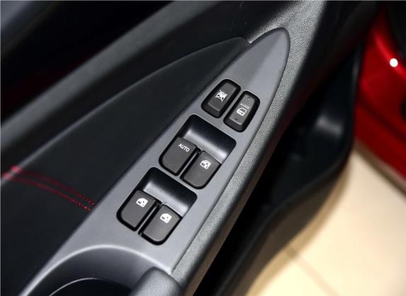 逸动XT 2015款 1.6L 手动俊酷型 国IV 车厢座椅   门窗控制