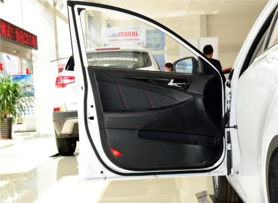 逸动XT 2015款 1.6L 自动致酷型 国IV 车厢座椅   前门板