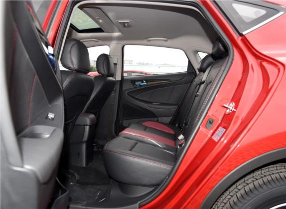 逸动XT 2015款 1.6L 自动俊酷型 国V 车厢座椅   后排空间