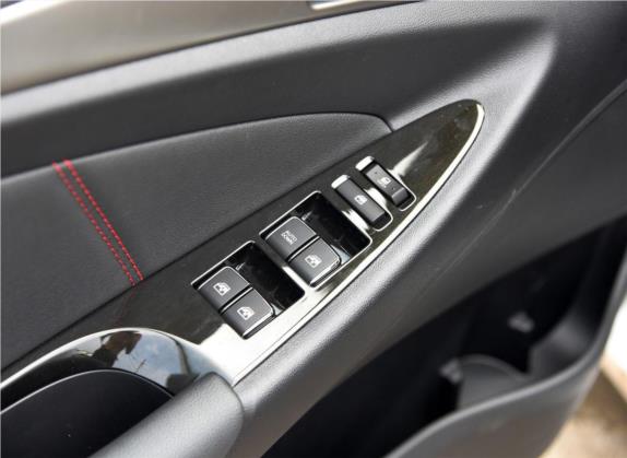 逸动XT 2016款 1.6L 自动俊酷型 车厢座椅   门窗控制