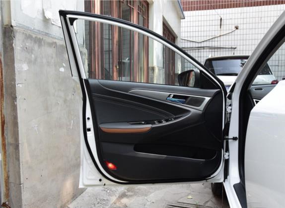 逸动XT 2016款 1.6L GDI 自动锐酷型 车厢座椅   前门板