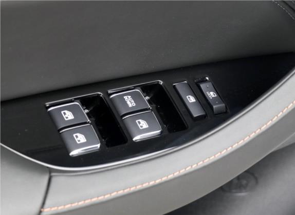 逸动XT 2018款 1.6L GDI 手动风潮型 国V 车厢座椅   门窗控制