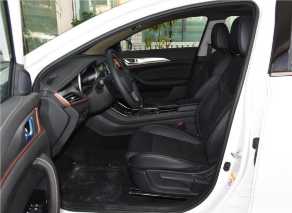 逸动XT 2019款 1.6L GDI 手动风潮型 国VI 车厢座椅   前排空间