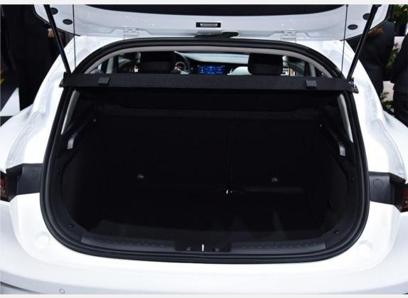 逸动XT 2019款 1.6L GDI 自动领潮型 国VI 车厢座椅   后备厢