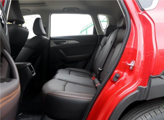 长安CS35PLUS 2018款 1.6L 手动酷联版 国V 车厢座椅   后排空间