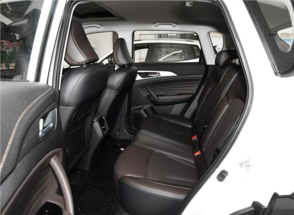 长安CS35PLUS 2019款 1.6L 自动畅联版 车厢座椅   后排空间