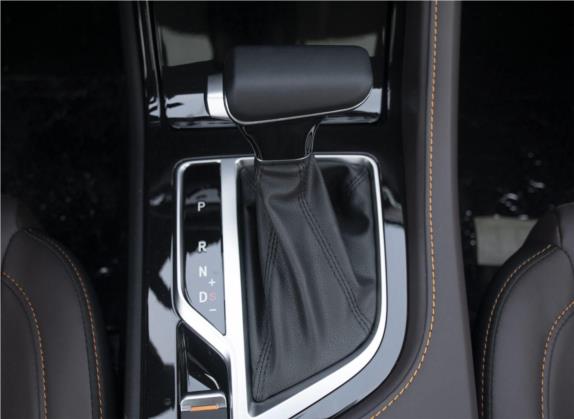 长安CS35PLUS 2019款 1.6L 自动酷联版 中控类   挡把