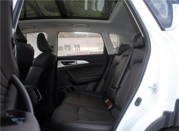 长安CS35PLUS 2019款 1.6L 自动智联版 车厢座椅   后排空间