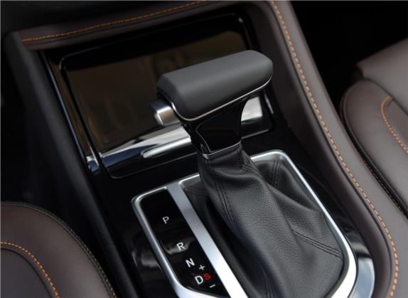 长安CS35PLUS 2019款 1.6L 自动悦联升级版 中控类   挡把