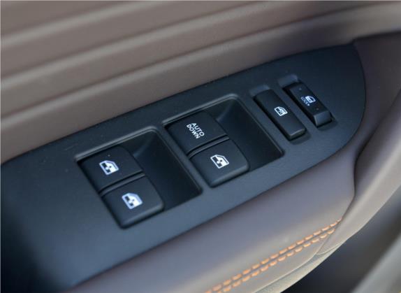 长安CS35PLUS 2019款 1.6L 自动悦联升级版 车厢座椅   门窗控制