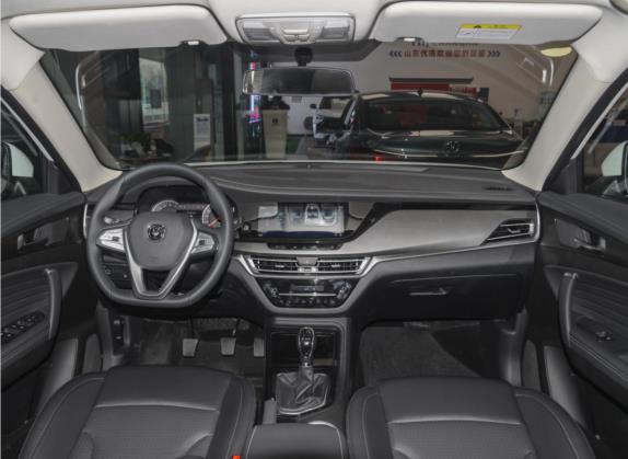 长安CS35PLUS 2021款 改款 荣耀百万版 1.6L 手动豪华版 中控类   中控全图
