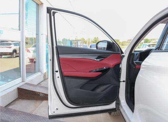 长安CS75 PLUS 2022款 1.5T 自动尊贵型 车厢座椅   前门板