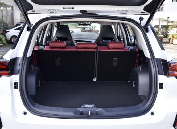 长安CS75 PLUS 2022款 2.0T 自动领航型 车厢座椅   后备厢