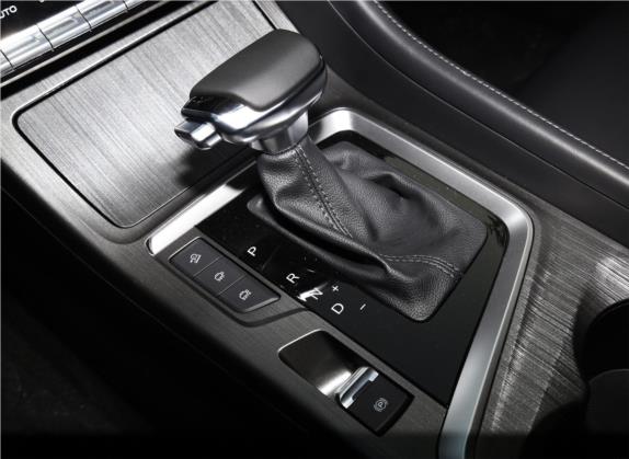 长安CS55PLUS 2020款 1.5T 自动炫动型 中控类   挡把