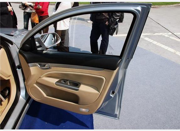 志翔 2008款 1.6L 手动标准型 车厢座椅   前门板