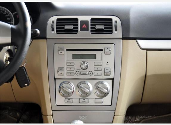 志翔 2008款 1.6L 手动舒适型 中控类   中控台