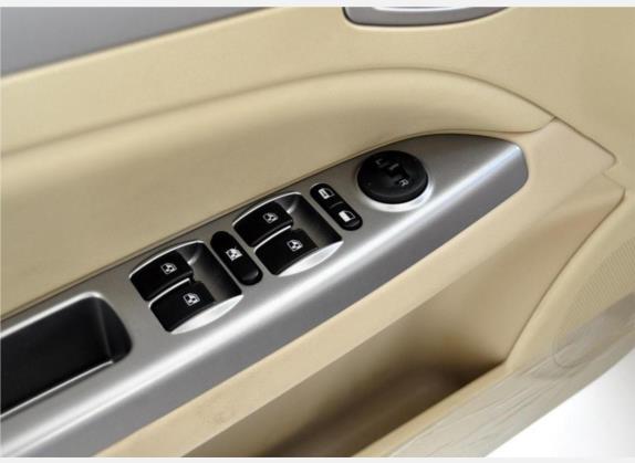 志翔 2008款 1.6L 手动舒适型 车厢座椅   门窗控制