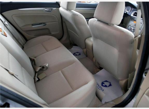 志翔 2008款 2.0L 手动舒适型 车厢座椅   后排空间