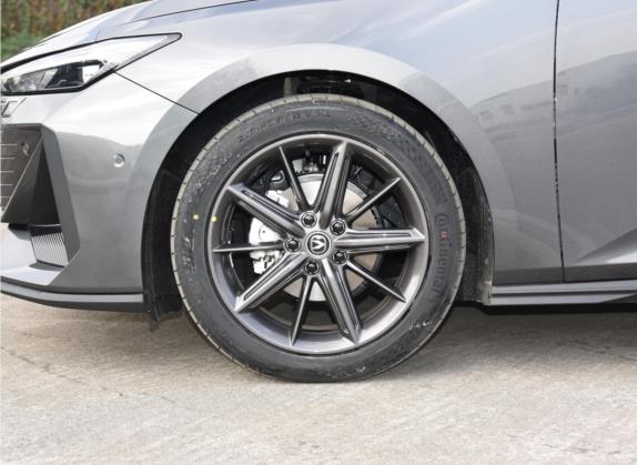 长安UNI-V 2022款 1.5T 智慧领航型 其他细节类   前轮