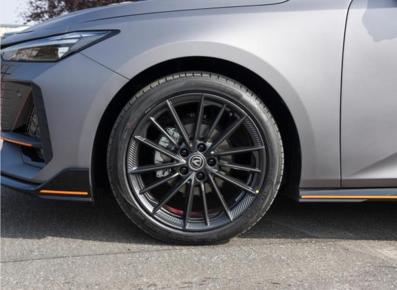 长安UNI-V 2022款 1.5T 运动版 其他细节类   前轮