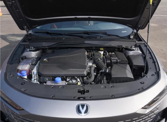 长安UNI-V 2022款 1.5T 运动版 其他细节类   发动机舱